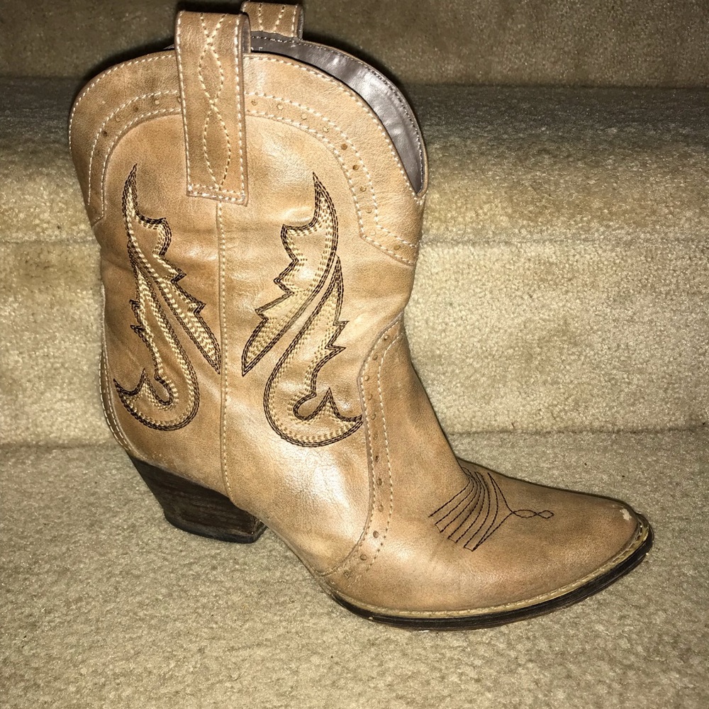 Boots!!